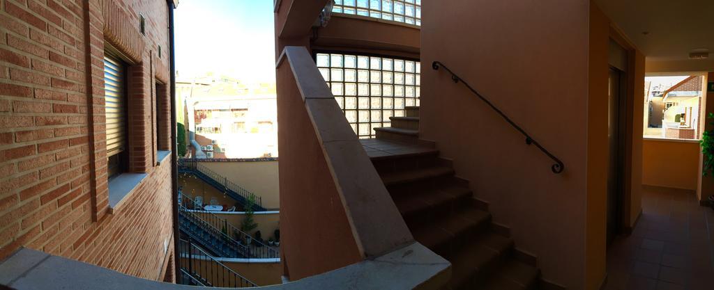 Hotel Complutense Αλκαλά ντε Ενάρες Εξωτερικό φωτογραφία